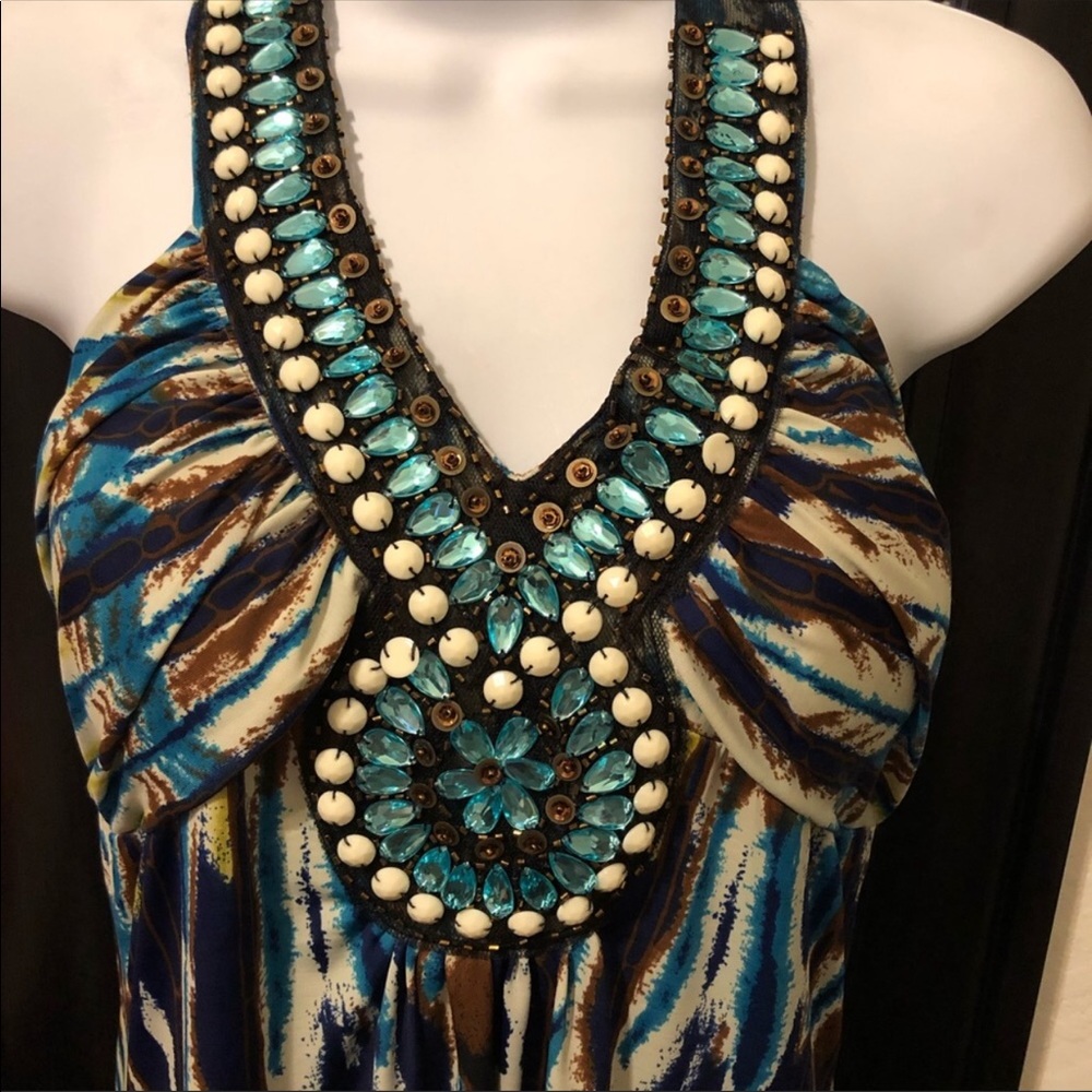 Roulette long dress. Halter. Jewel neckline. Med.